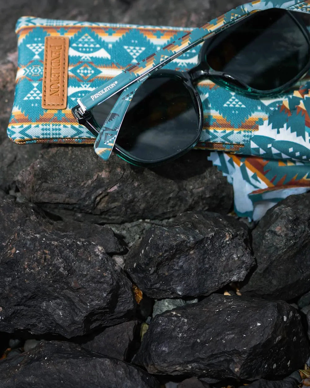 TEAL CRYSTAL/NEHALEM
