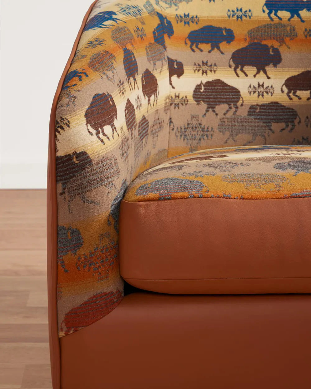 SADDLE/BUFFALO